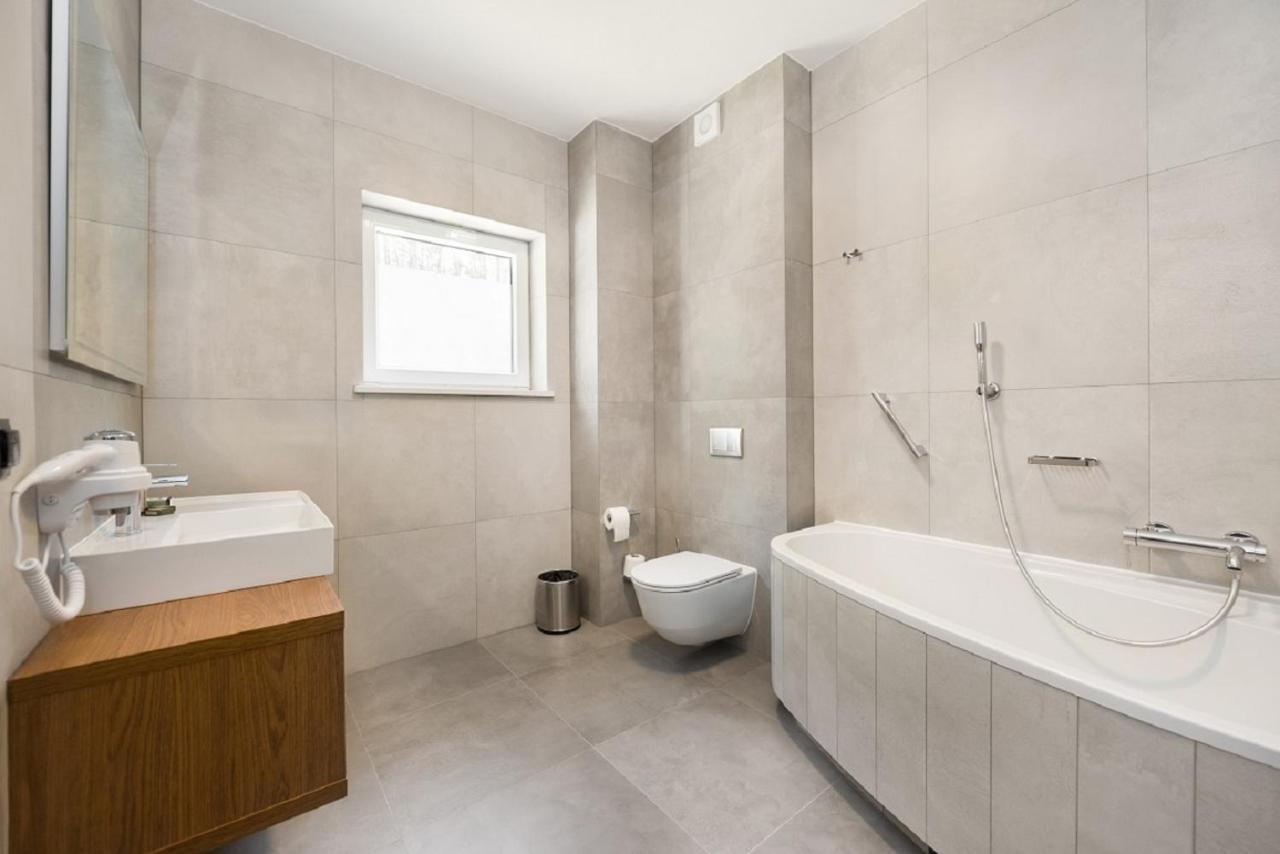 Rezydencja Sosnowa Luxury Hotel Janów Lubelski Esterno foto