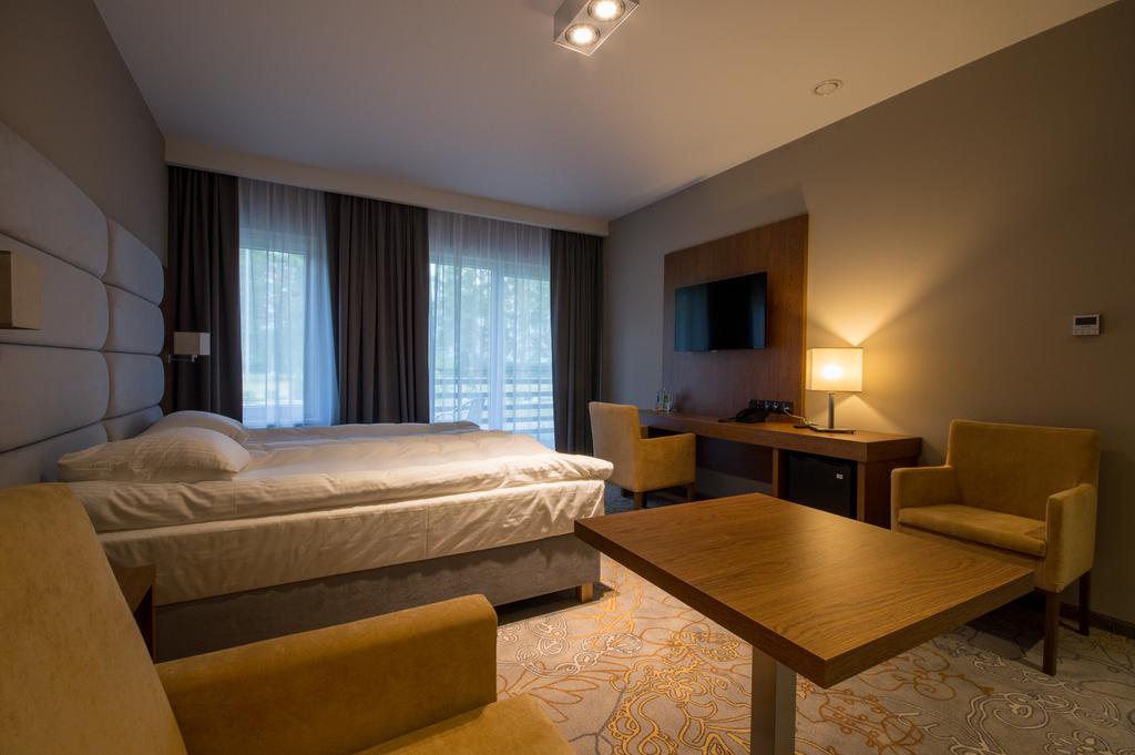 Rezydencja Sosnowa Luxury Hotel Janów Lubelski Esterno foto